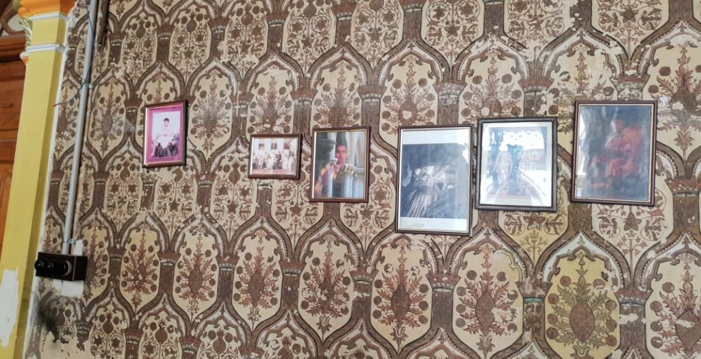 This picture show the magnificence and heritage of Bangalore Palace